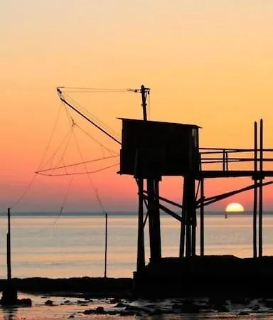 Neuf Pontaillac Apartment