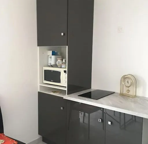 Neuf Pontaillac Apartment